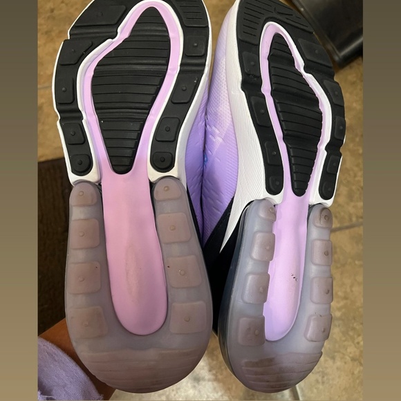 Nike Air70 - Picture 6 of 7